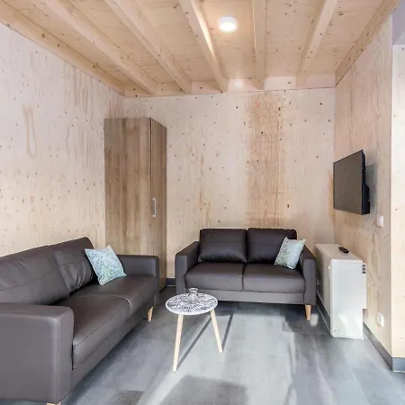 Lovely Bungalow In With Terrace * Hallschlag
