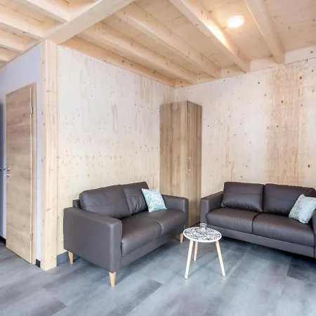 Lovely Bungalow In With Terrace Дом отдыха *